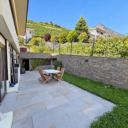 Le Patio Des Bains De Saillon